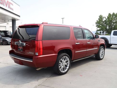 Used 2011 Cadillac Escalade ESV Premium AWD/4WD image 6