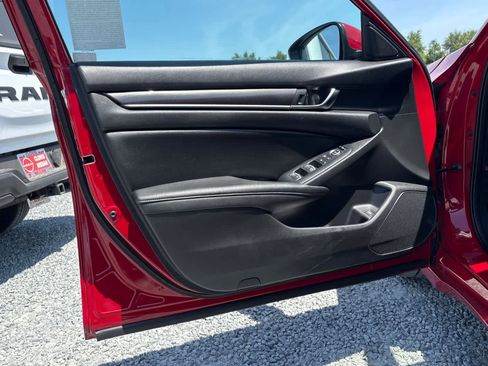 Used 2020 Honda Accord Sport image 15