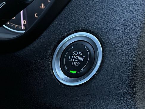 Used 2019 Cadillac XT4 Sport image 33