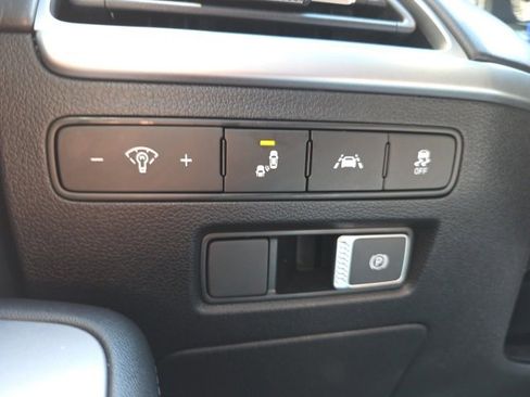 Certified 2022 Hyundai Palisade SEL image 12