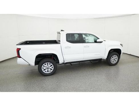 New 2026 Toyota Tacoma SR5 AWD/4WD image 10