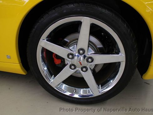 Used 2007 Chevrolet Corvette Coupe w/ Preferred Equipment Group RWD image 14