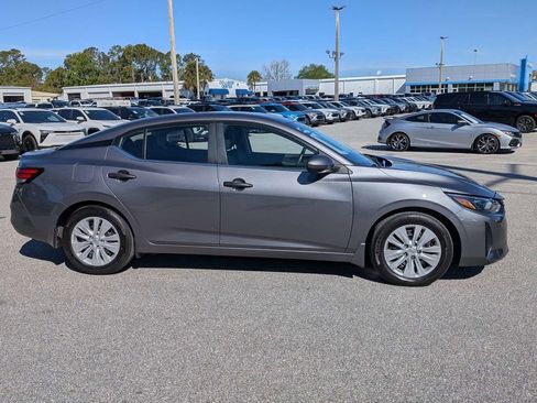 Used 2024 Nissan Sentra S image 2
