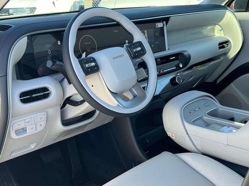 New 2026 Hyundai Palisade Calligraphy FWD image 9