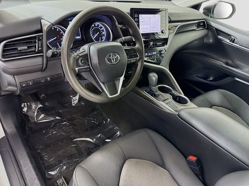 Used 2022 Toyota Camry LE FWD image 22