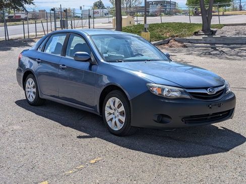 Used 2011 Subaru Impreza 2.5i image 3