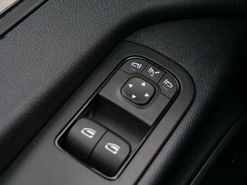 Used 2024 Mercedes-Benz Sprinter 2500 image 21