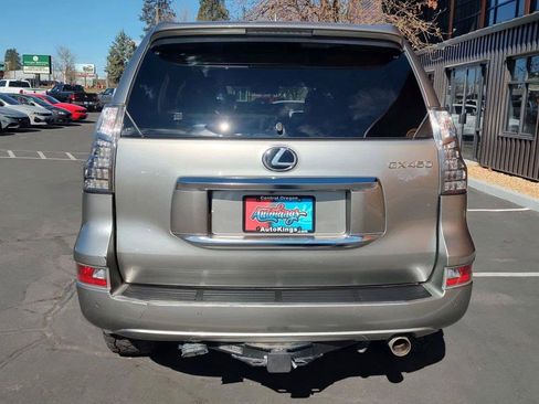Used 2021 Lexus GX 460 Premium w/ Premium Package AWD/4WD image 4