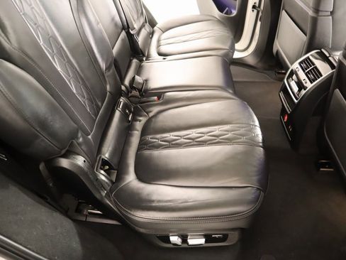 Used 2023 BMW X7 xDrive40i w/ Premium Package image 16