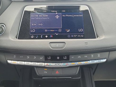 Used 2020 Cadillac XT4 Premium Luxury image 16