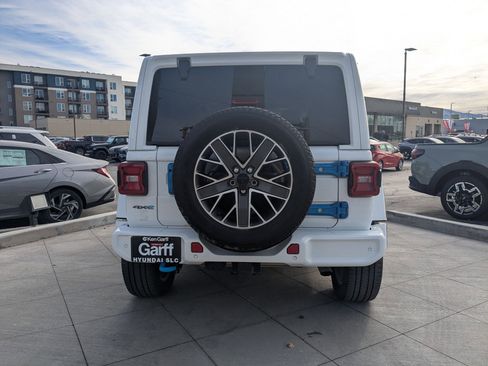 Used 2023 Jeep Wrangler Unlimited Sahara image 7