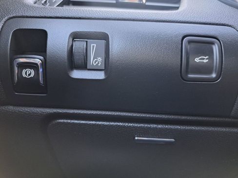 Used 2018 Chevrolet Impala LT image 14