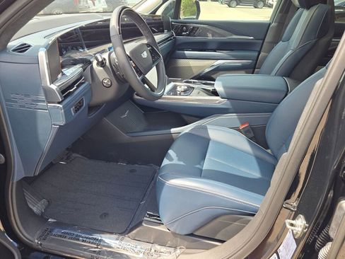 New 2026 Cadillac Escalade IQ Sport 2 w/ LPO, ONYX Package image 25