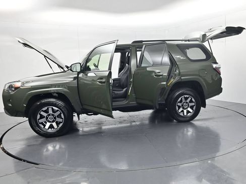 Used 2022 Toyota 4Runner TRD Off-Road Premium AWD/4WD image 67