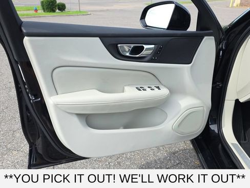 Used 2023 Volvo S60 B5 Plus FWD image 11
