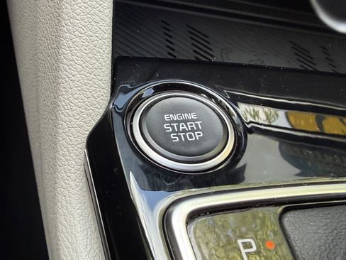 Certified 2023 Kia Sportage EX image 23