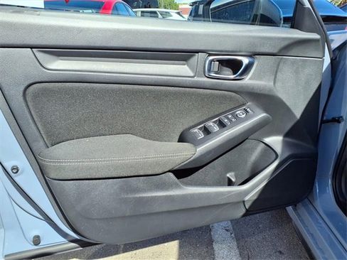 Used 2022 Honda Civic Sport image 8