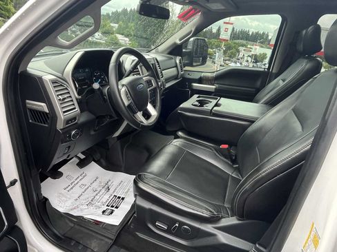 Used 2017 Ford F350 Lariat w/ Chrome Package AWD/4WD image 11