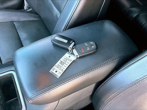 Used 2020 Jeep Grand Cherokee High Altitude RWD image 10