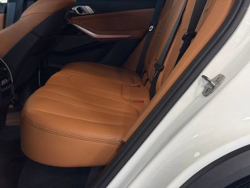 Used 2019 BMW X5 xDrive40i w/ Convenience Package AWD/4WD image 22