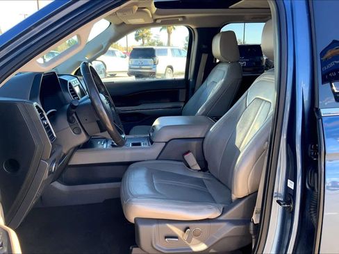 Used 2018 Ford Expedition Max Limited w/ Equipment Group 302A image 7