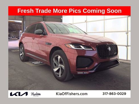 Used 2024 Jaguar F-PACE R-Dynamic S image 1