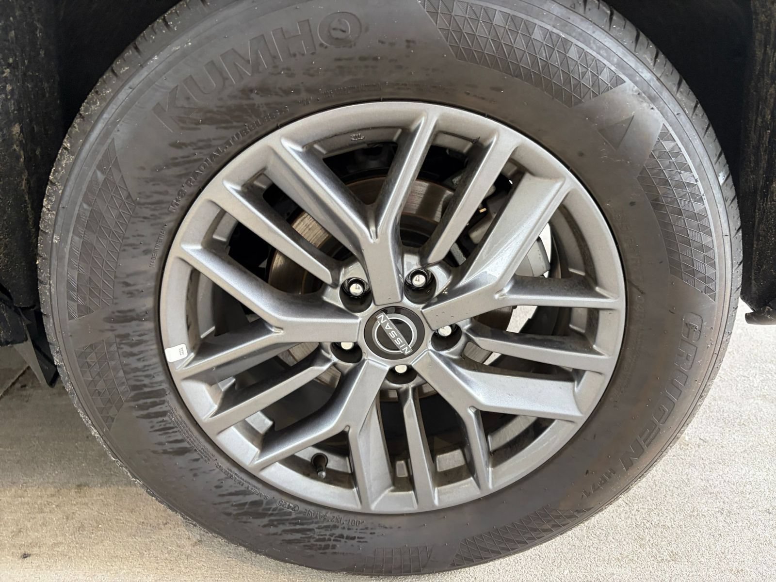 Used 2026 Nissan Rogue SV AWD/4WD image 30