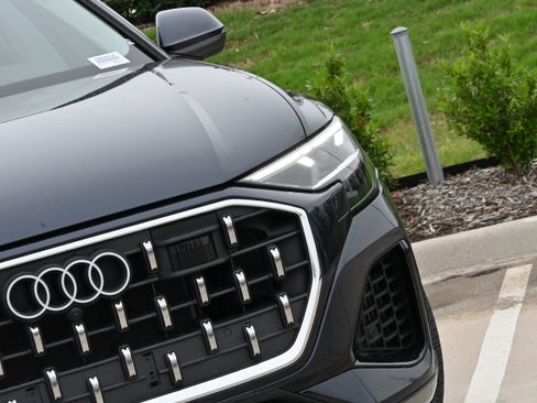 Used 2024 Audi Q8 Premium Plus AWD/4WD image 10