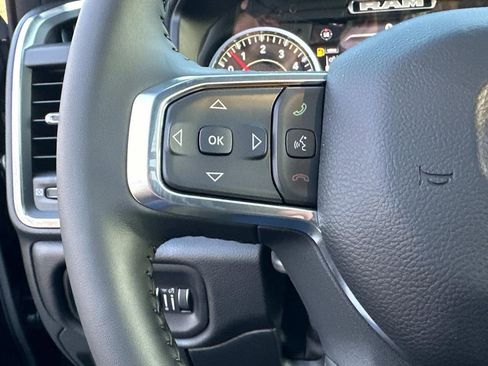 New 2024 RAM 1500 Laramie AWD/4WD image 7