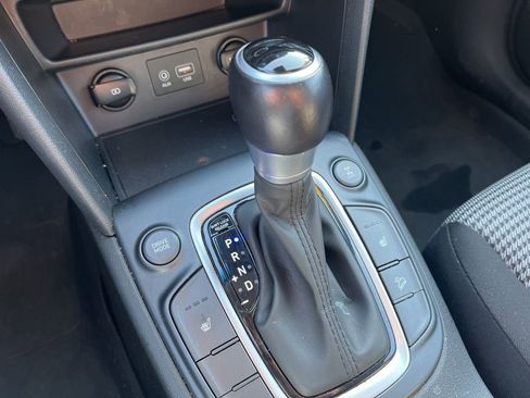 Used 2021 Hyundai Kona SEL w/ Cargo Package image 18