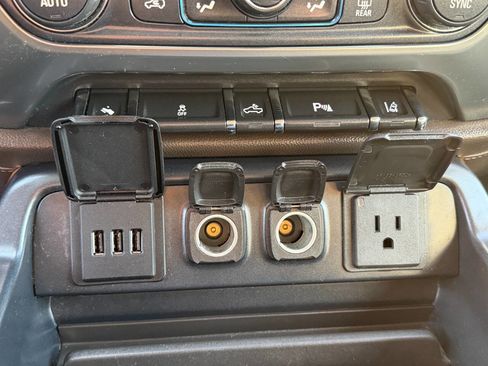 Used 2014 Chevrolet Silverado 1500 LTZ image 46