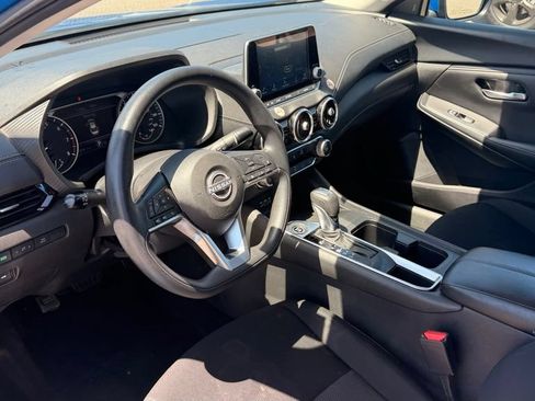 Used 2024 Nissan Sentra SV FWD image 5