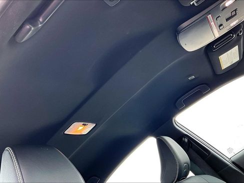 Used 2025 Toyota Camry SE FWD image 20