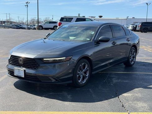 Used 2023 Honda Accord EX image 9