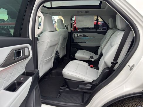 New 2026 Ford Explorer Platinum w/ LUX Leather Package image 24