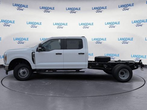 New 2026 Ford F350 XL w/ XL Chrome Package image 10