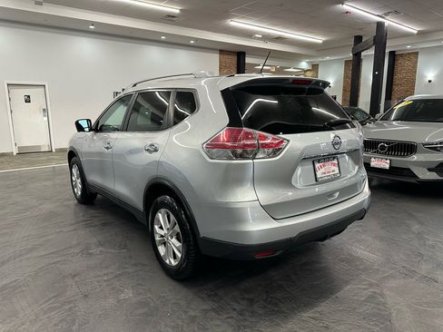 Used 2015 Nissan Rogue SV w/ SV Premium Package image 7
