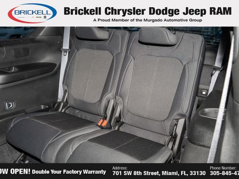 New 2025 Jeep Grand Cherokee L Laredo image 19