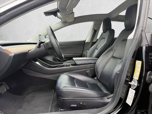 Used 2019 Tesla Model 3 Standard Range Plus RWD image 10