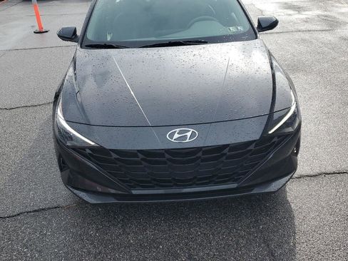 Certified 2023 Hyundai Elantra SE image 8