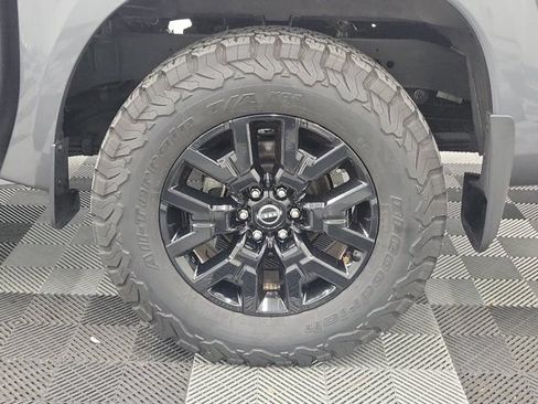 Used 2023 Nissan Frontier SV w/ Midnight Edition Package AWD/4WD image 10