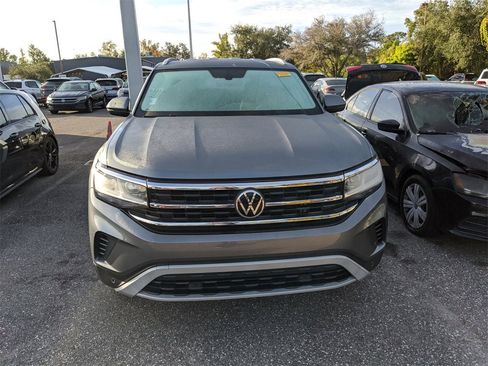 Certified 2022 Volkswagen Atlas Cross Sport SE w/ Black Wheel Package image 4