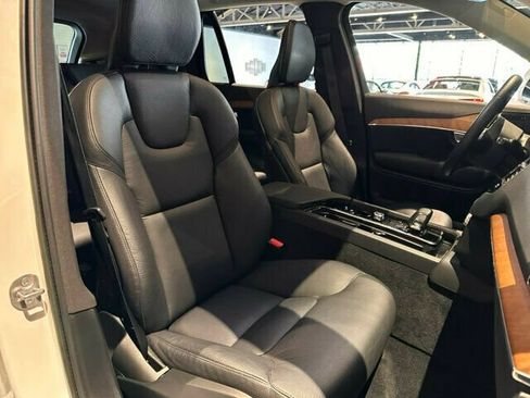 Used 2023 Volvo XC90 B6 Plus w/ Protection Package Premier AWD/4WD image 28