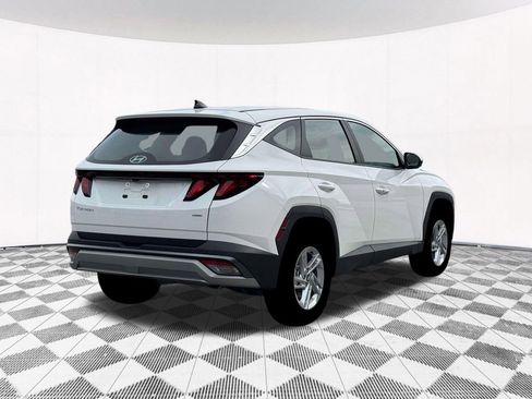 New 2026 Hyundai Tucson SE image 11