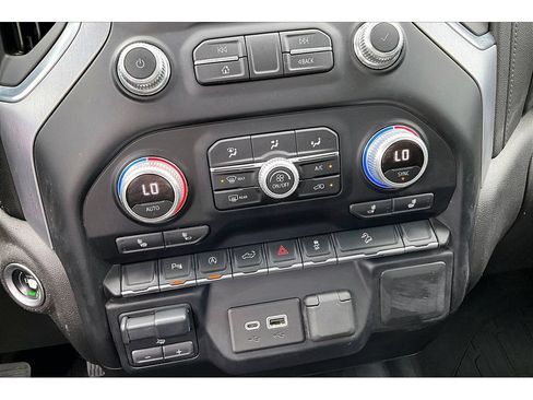 Used 2021 GMC Sierra 1500 Elevation w/ Driver Alert Package I AWD/4WD image 11