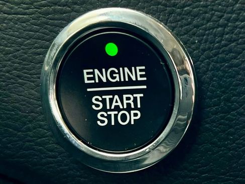 Used 2024 Ford Edge SEL image 28