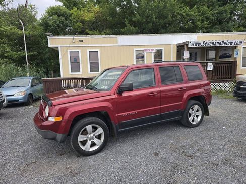 Used 2012 Jeep Patriot Latitude AWD/4WD image 1