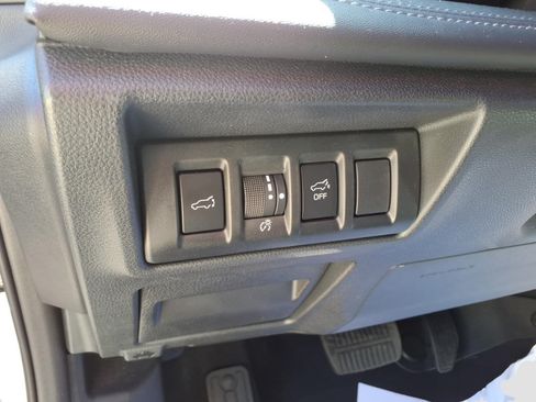 Used 2024 Subaru Outback Limited AWD/4WD image 18