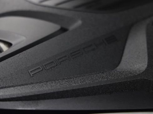 Used 2023 Porsche Panamera Platinum Edition RWD image 8