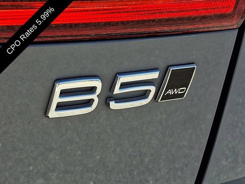 Certified 2023 Volvo XC60 B5 Plus w/ Climate Package AWD/4WD image 33